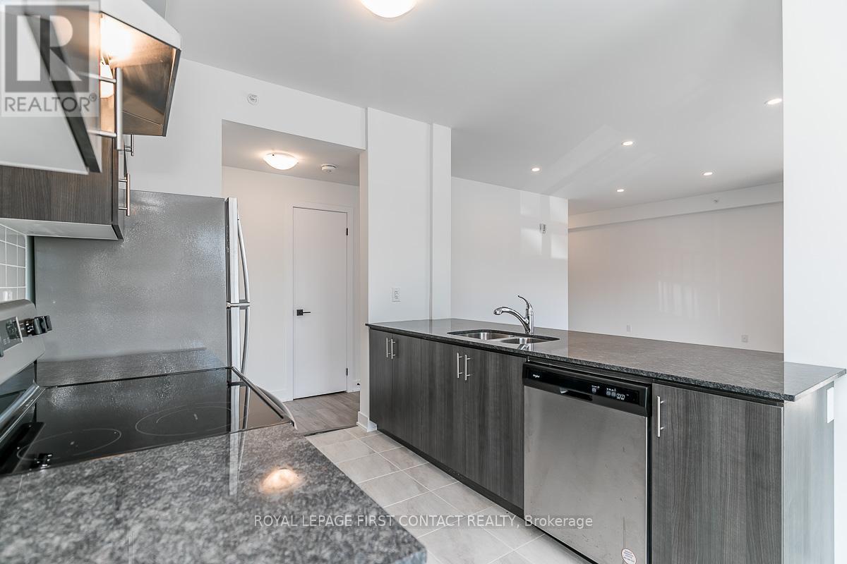 101 - 8 Culinary Lane, Barrie, Ontario  L9J 0J9 - Photo 9 - S12054801