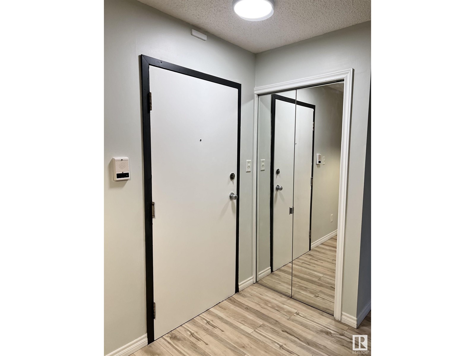 Property at #102 11825 71 ST NW image 5