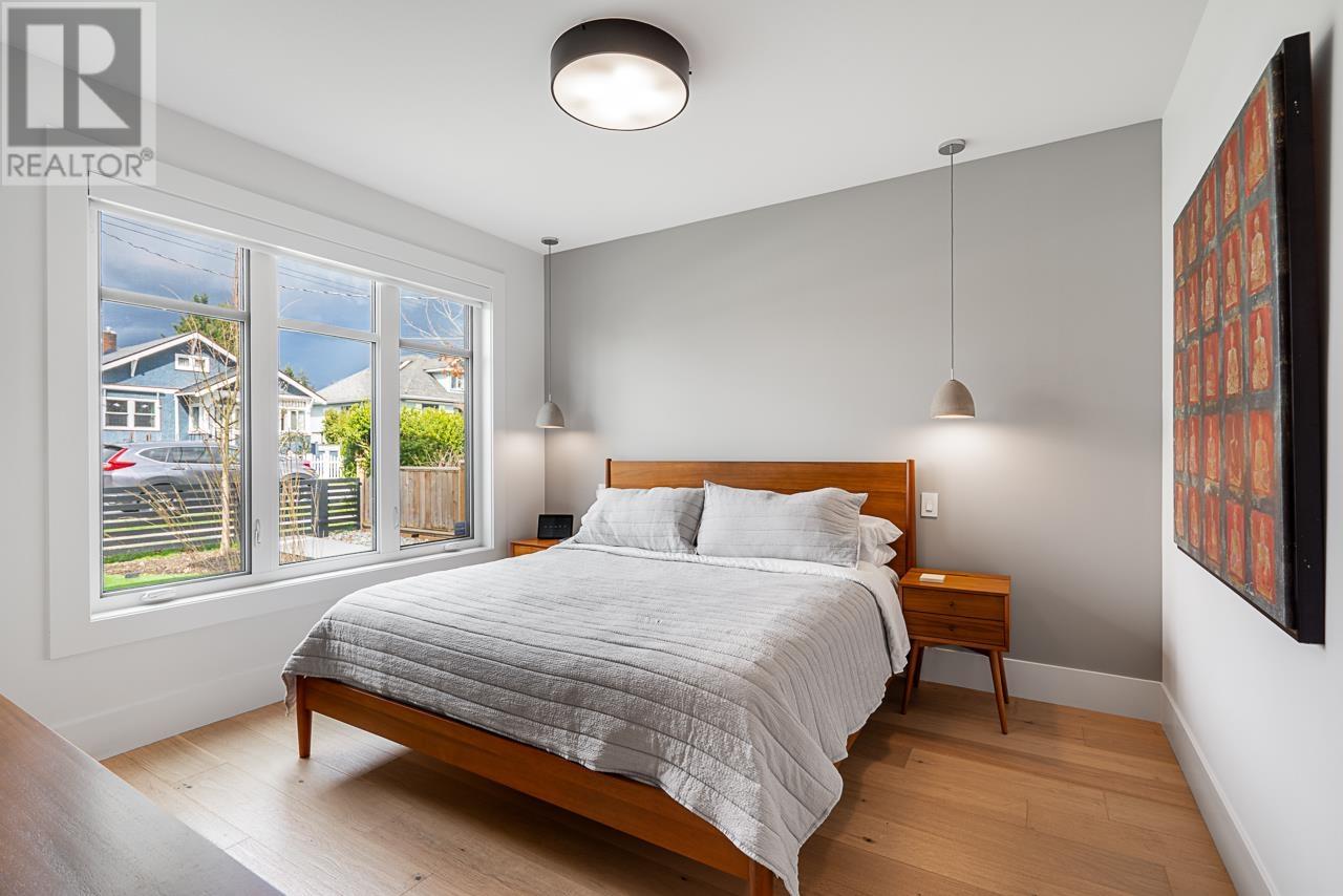 1024 London Street, New Westminster, British Columbia  V3M 3B8 - Photo 10 - R2983431