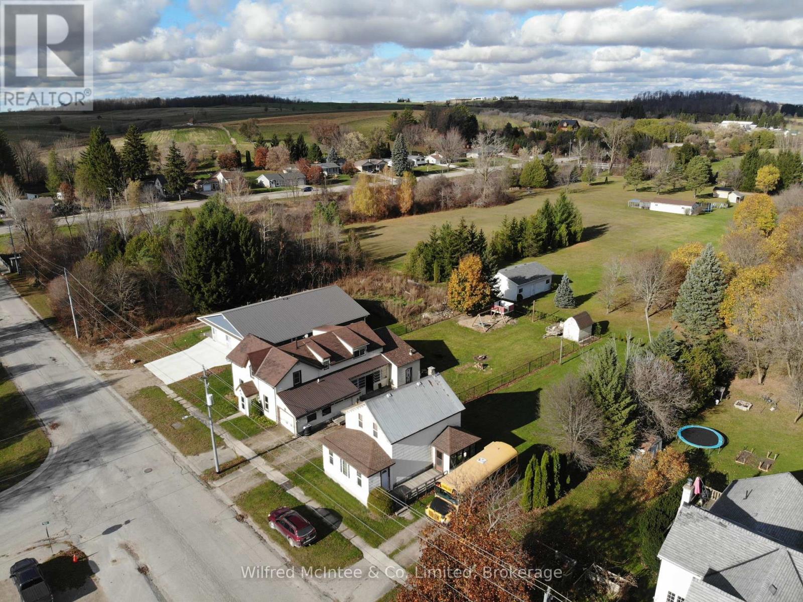 587 Gough Street, Huron-Kinloss, Ontario  N0G 2H0 - Photo 29 - X12055233