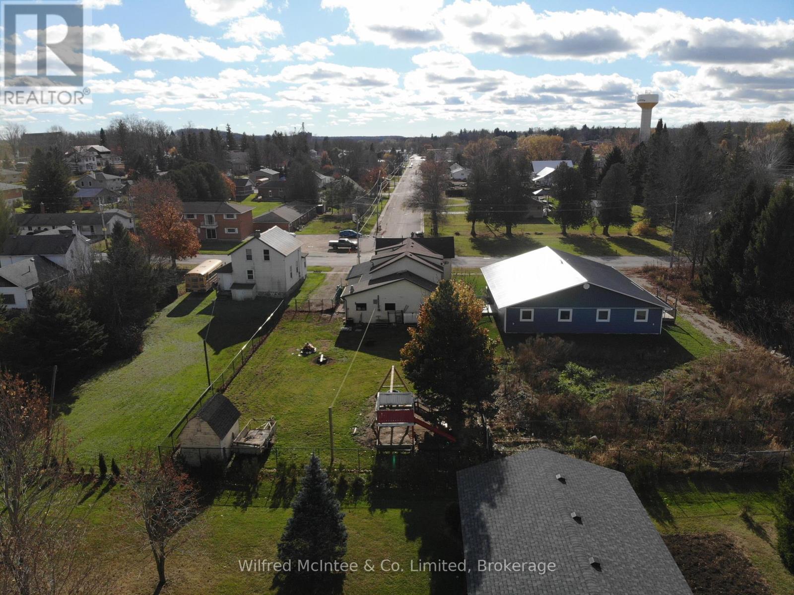 587 Gough Street, Huron-Kinloss, Ontario  N0G 2H0 - Photo 30 - X12055233