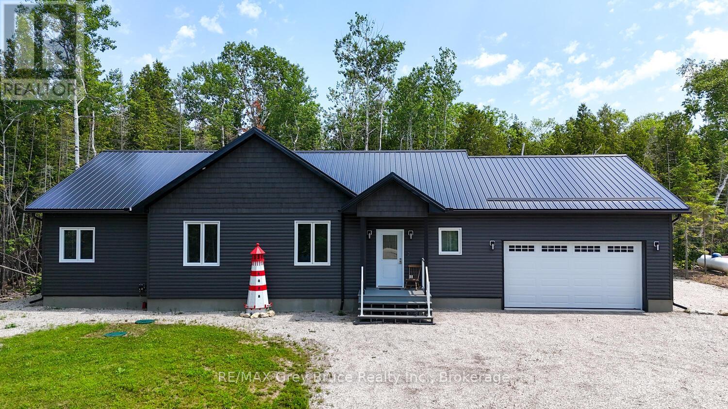 32 Devils Glen Road, Northern Bruce Peninsula, Ontario  N0H 2T0 - Photo 36 - X12055267