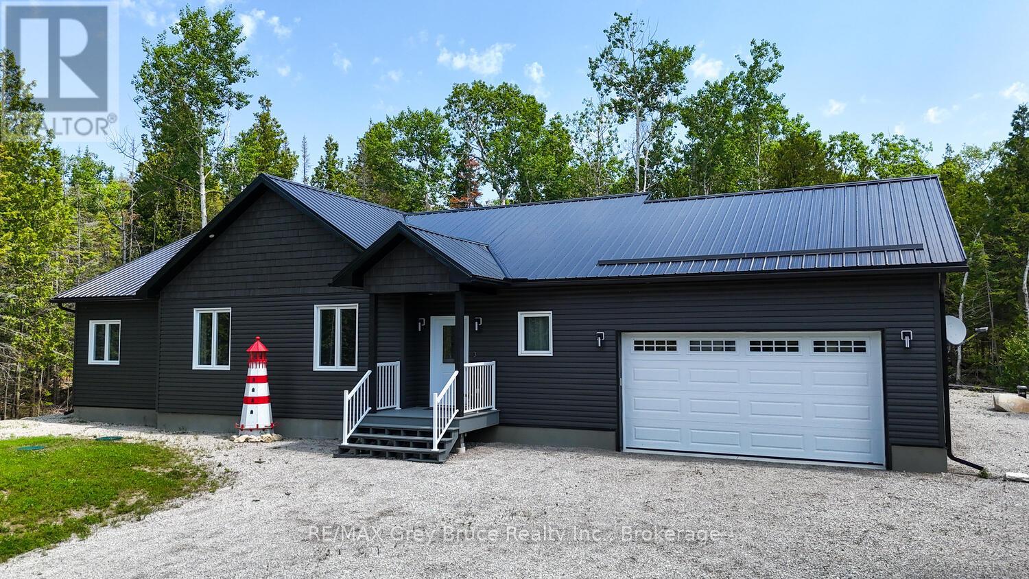 32 Devils Glen Road, Northern Bruce Peninsula, Ontario  N0H 2T0 - Photo 39 - X12055267