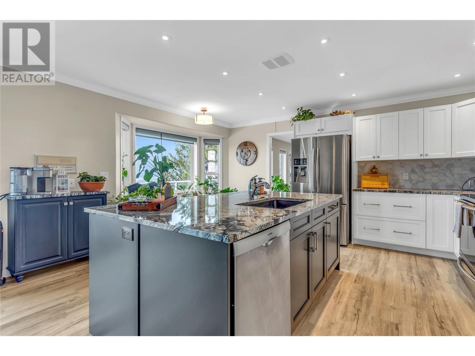 Property at 880 Ackerman Court image 4