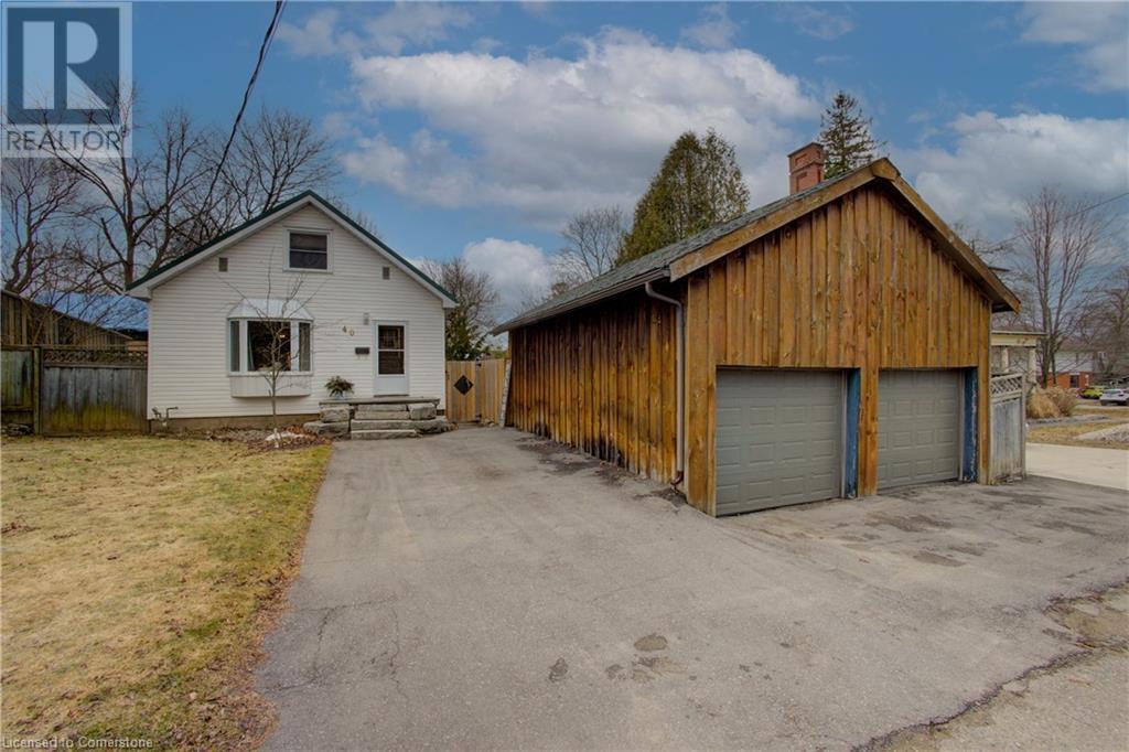 Property at 40 FREDERICK Street S image 1