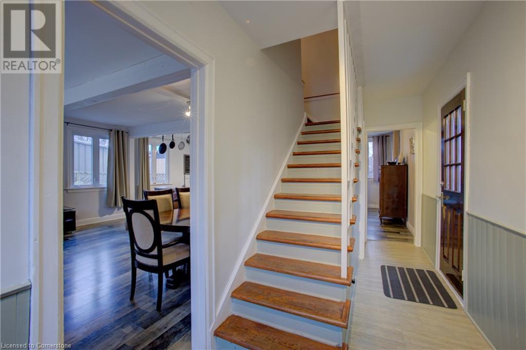 Property at 40 FREDERICK Street S image 5