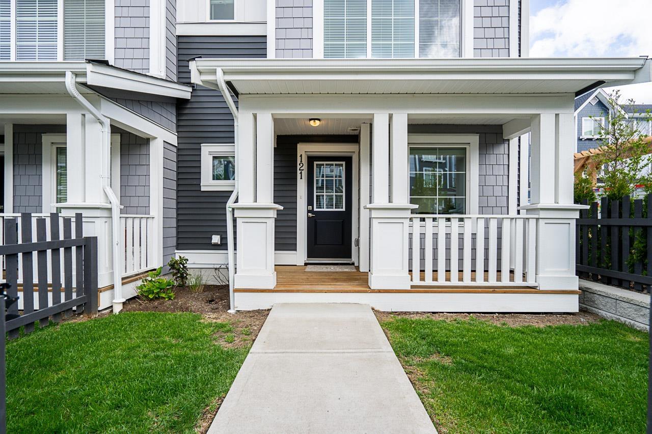 Property at 121 20180 84 AVENUE image 2