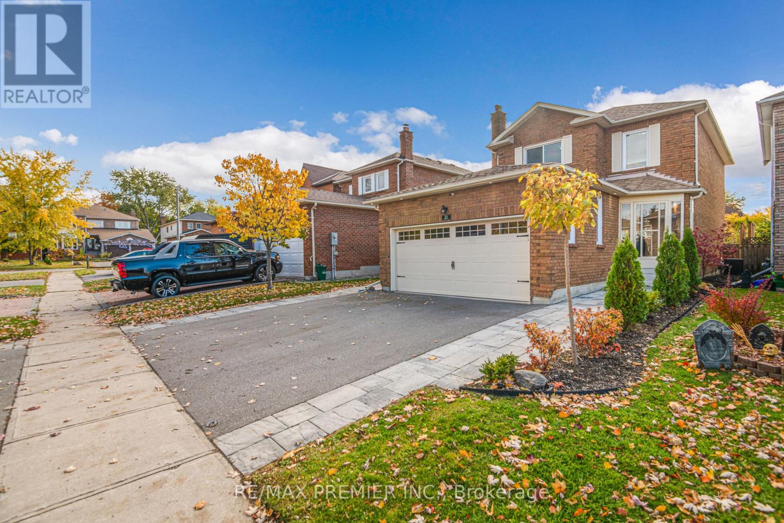 Property at 23 SUNBIRD BOULEVARD image 2