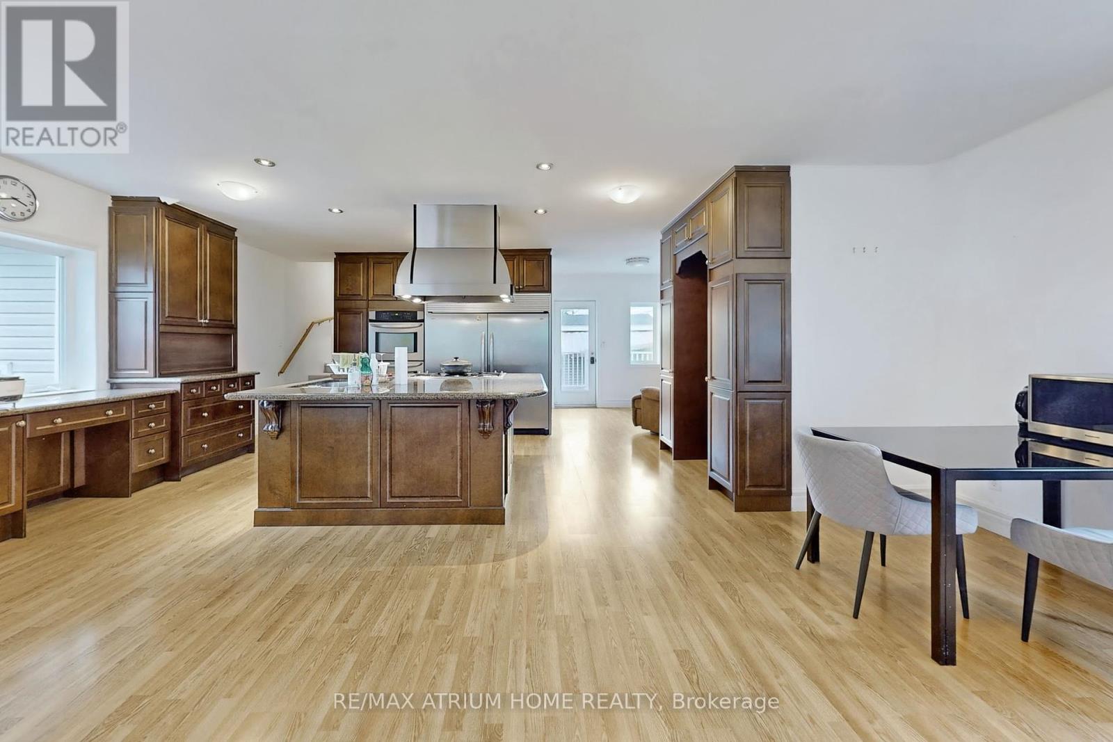 Property at 1242 ALEXANDRA AVENUE image 5