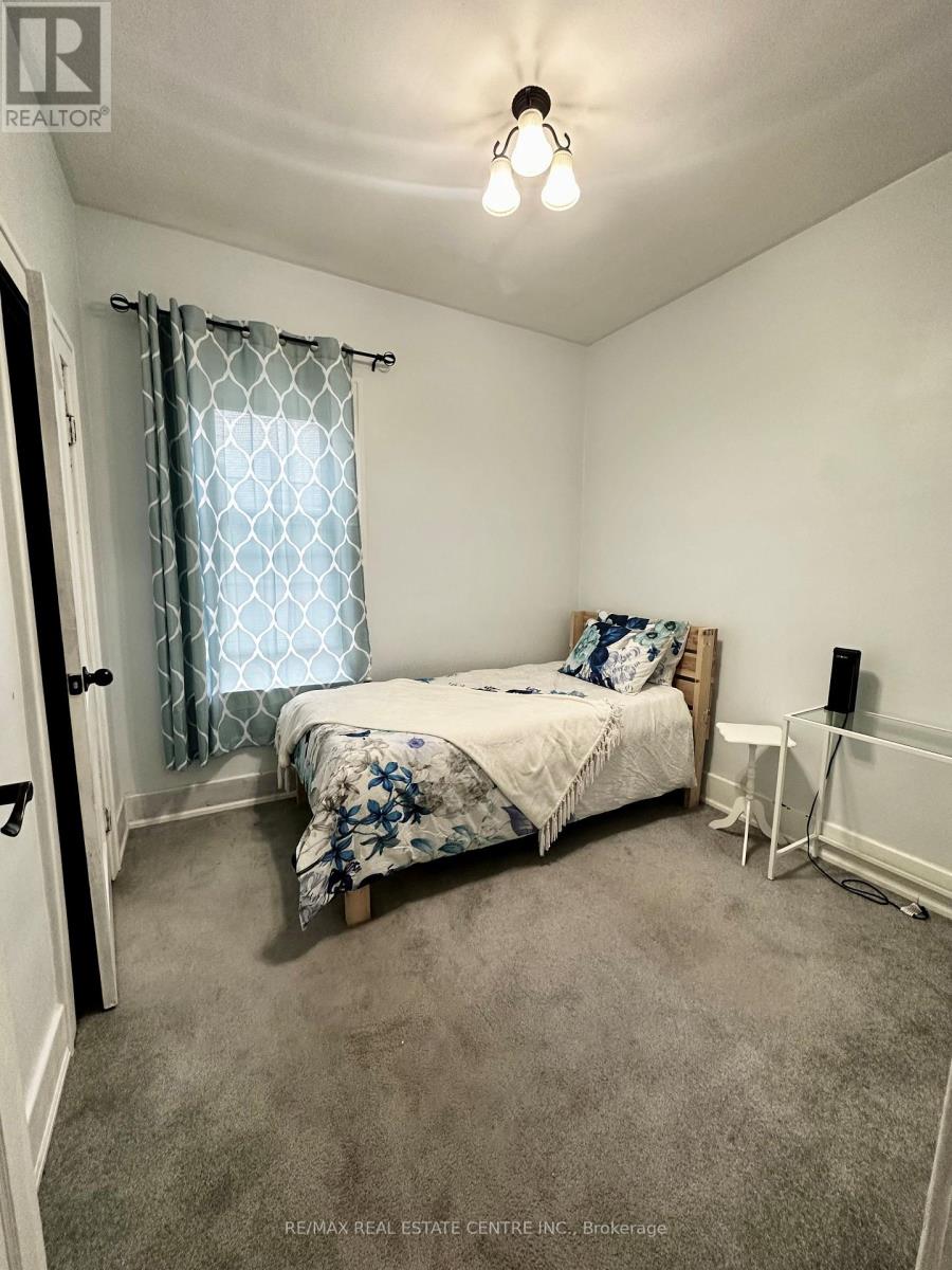472 Rankin Avenue, Windsor, Ontario  N9B 2R7 - Photo 9 - X12055280