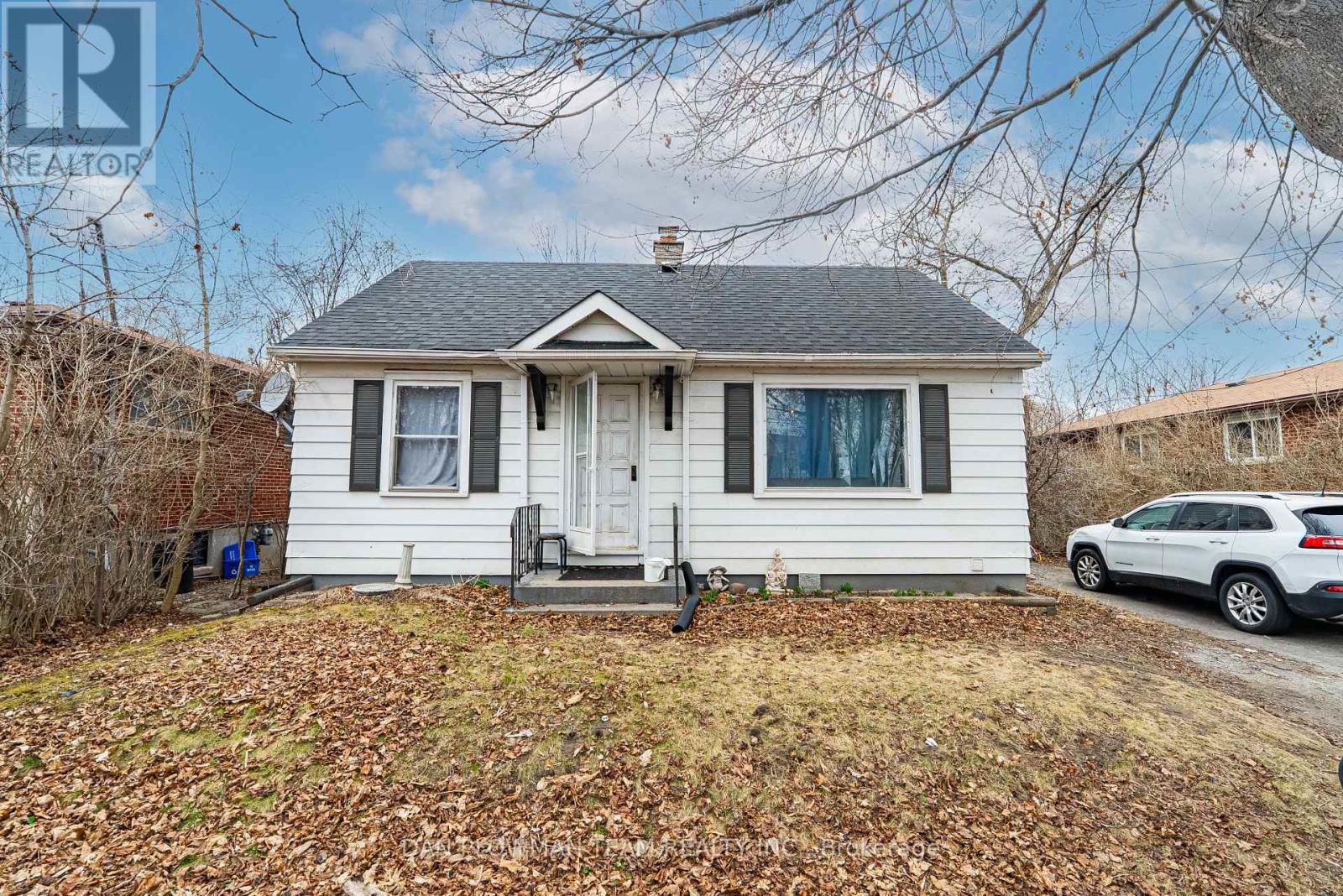 Property at 554 VETERANS ROAD image 3