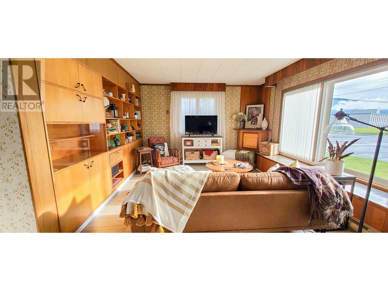 Property at 5 WOHLER STREET image 4