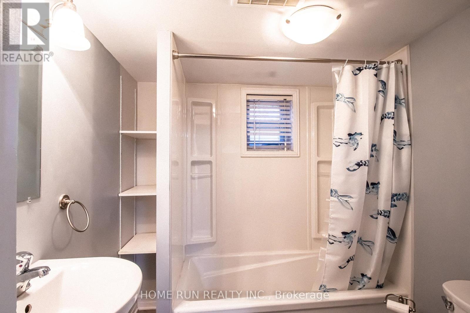B - 98 Donald Street, Ottawa, Ontario  K1K 1N2 - Photo 17 - X12055057
