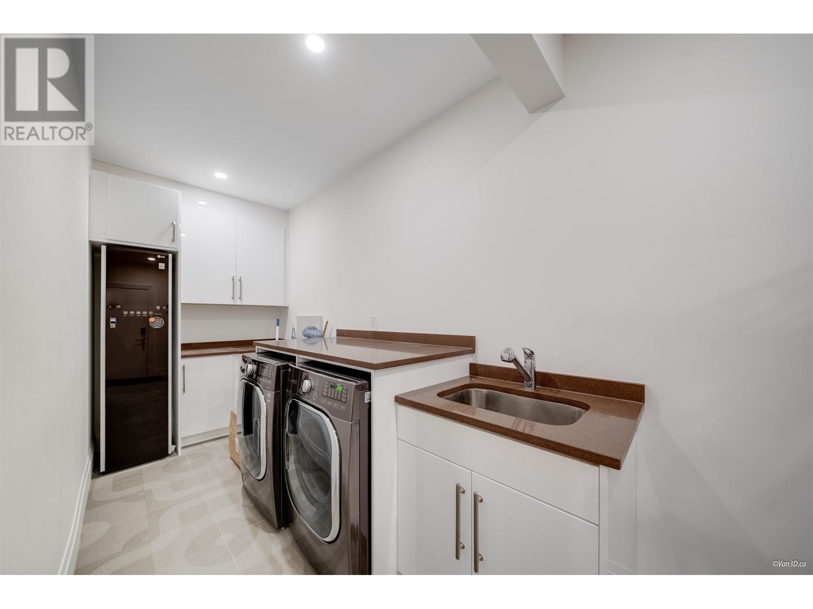 7415 Lambeth Drive, Burnaby, British Columbia  V5E 4B4 - Photo 36 - R2984663