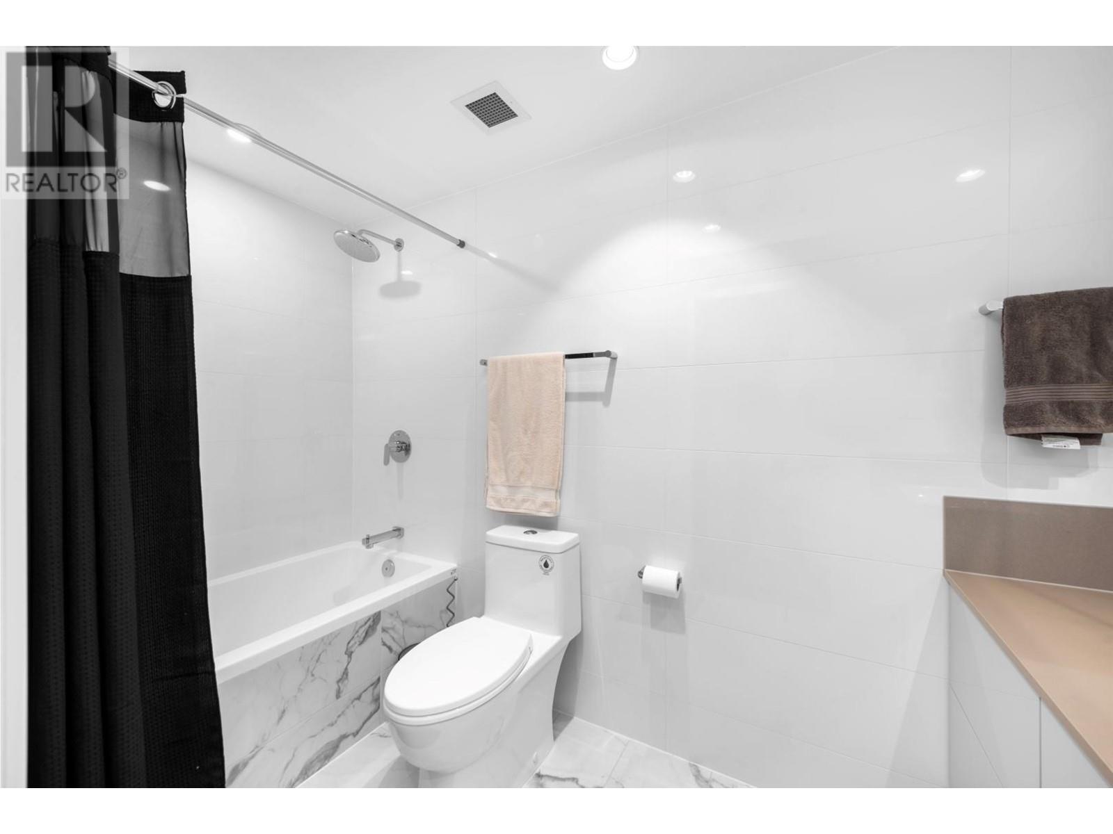 606 1632 Lions Gate Lane, North Vancouver, British Columbia  V7P 0E2 - Photo 12 - R2984793
