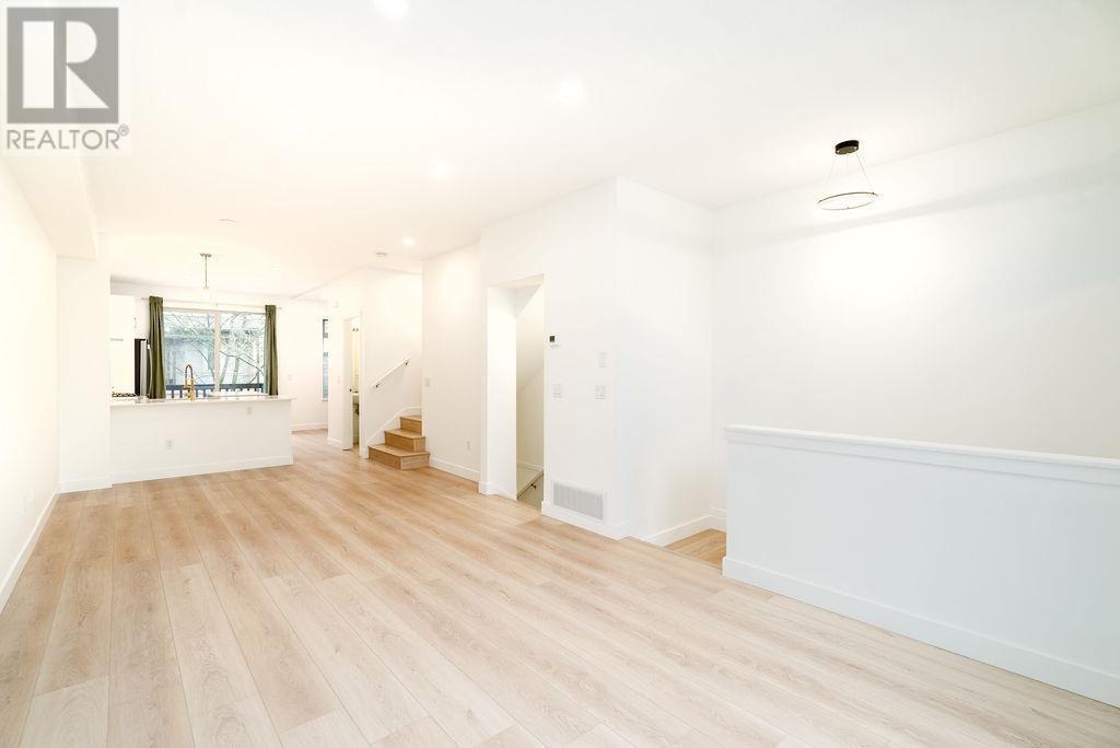 100 100 Klahanie Drive, Port Moody, British Columbia  V3H 5K3 - Photo 13 - R2984814
