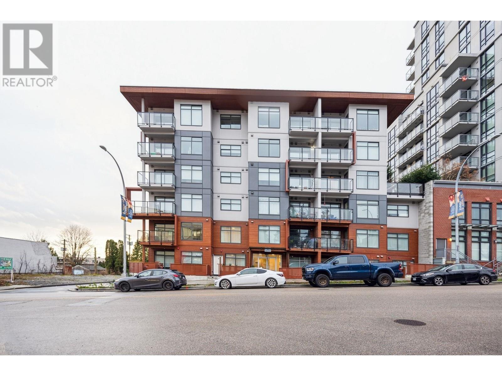 207 232 Sixth Street, New Westminster, British Columbia  V3L 3A4 - Photo 2 - R2984827