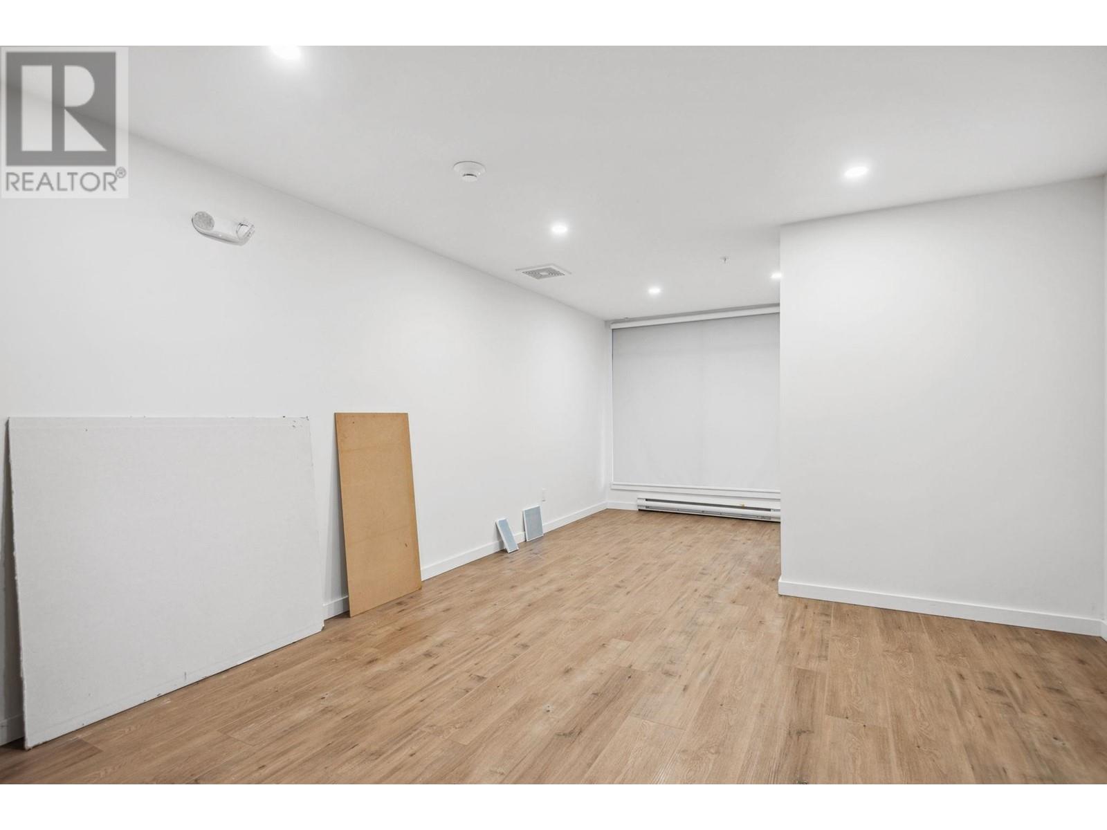 207 232 Sixth Street, New Westminster, British Columbia  V3L 3A4 - Photo 30 - R2984827