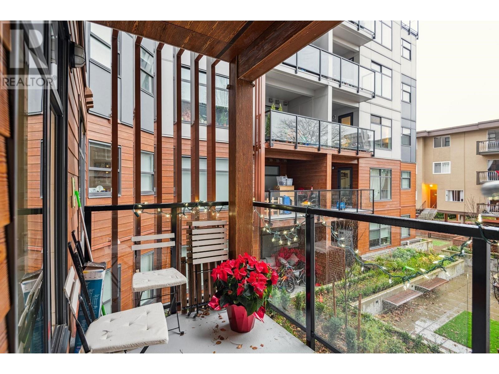 207 232 Sixth Street, New Westminster, British Columbia  V3L 3A4 - Photo 31 - R2984827