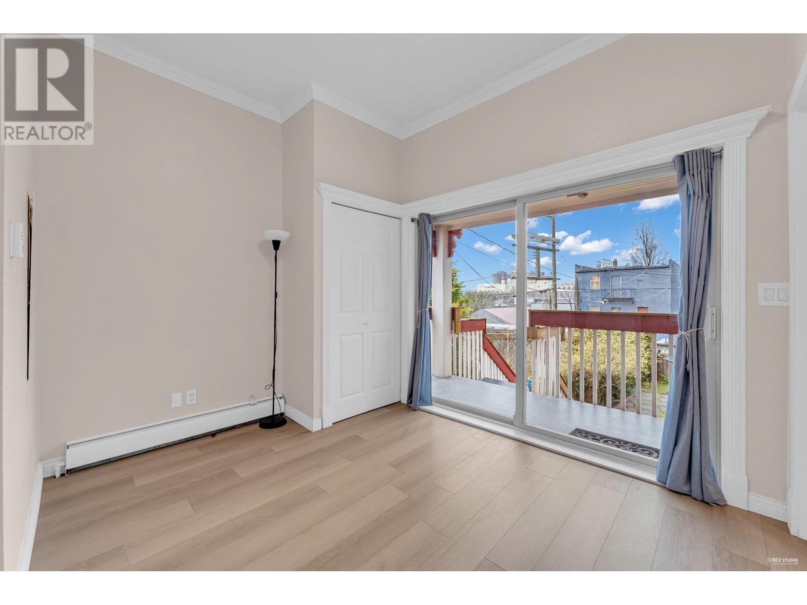 1165 E Pender Street, Vancouver, British Columbia  V6A 1W6 - Photo 11 - R2984803