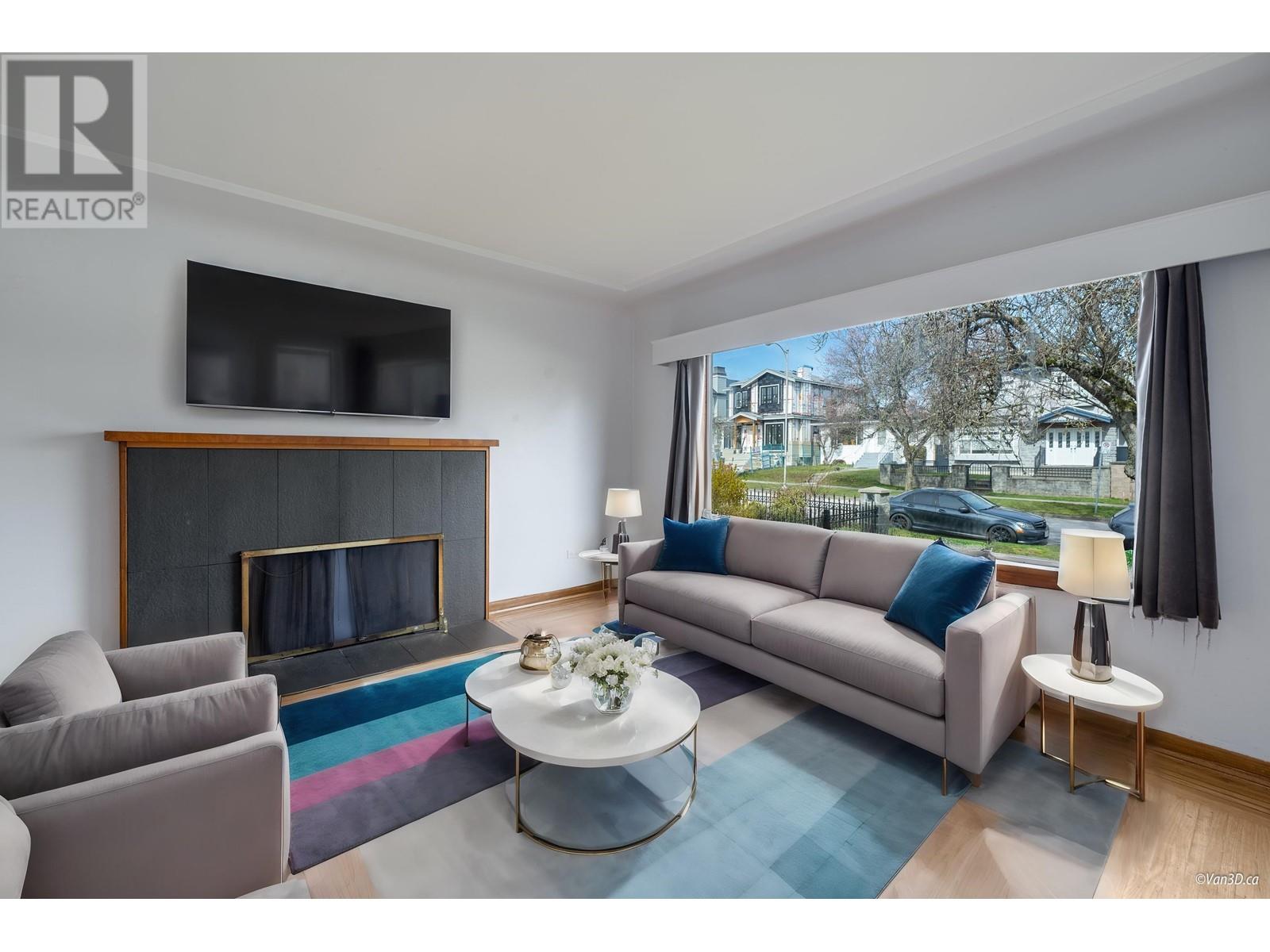Property at 122 W 47TH AVENUE image 1