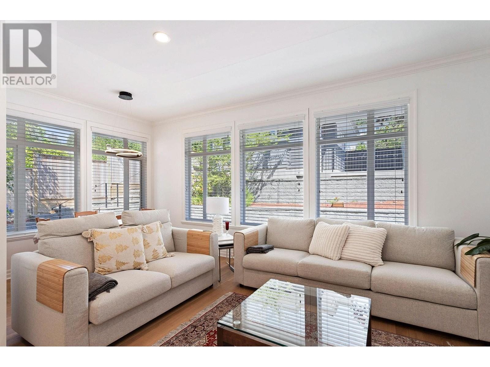 2459 Mathers Avenue, West Vancouver, British Columbia  V7V 2H9 - Photo 10 - R2984839