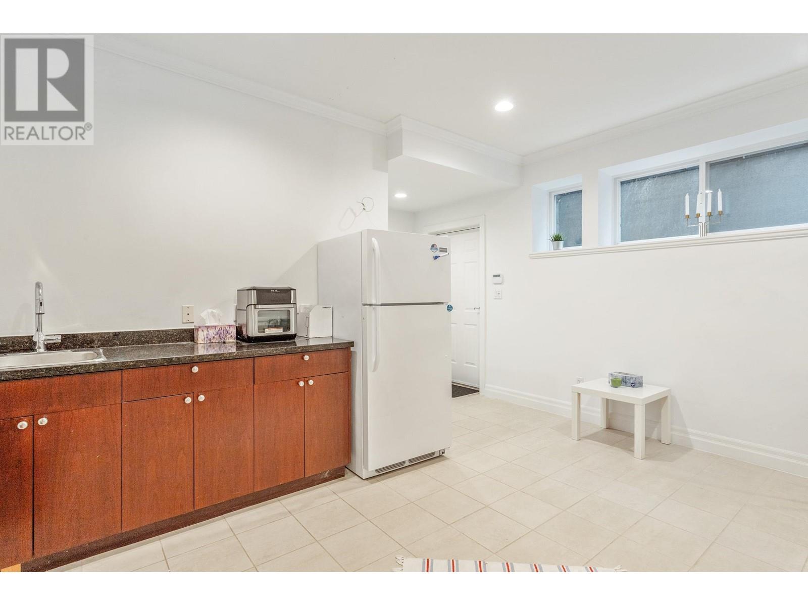 2459 Mathers Avenue, West Vancouver, British Columbia  V7V 2H9 - Photo 37 - R2984839