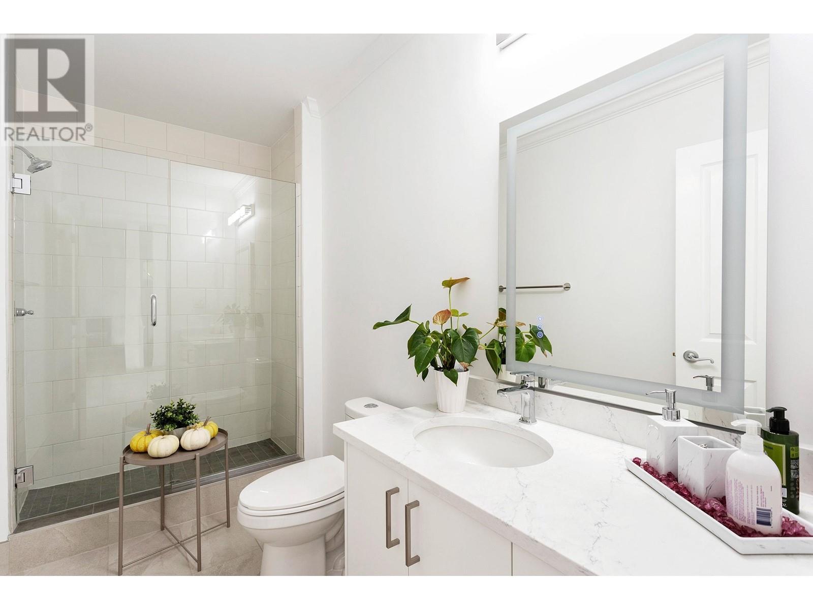 2459 Mathers Avenue, West Vancouver, British Columbia  V7V 2H9 - Photo 6 - R2984839