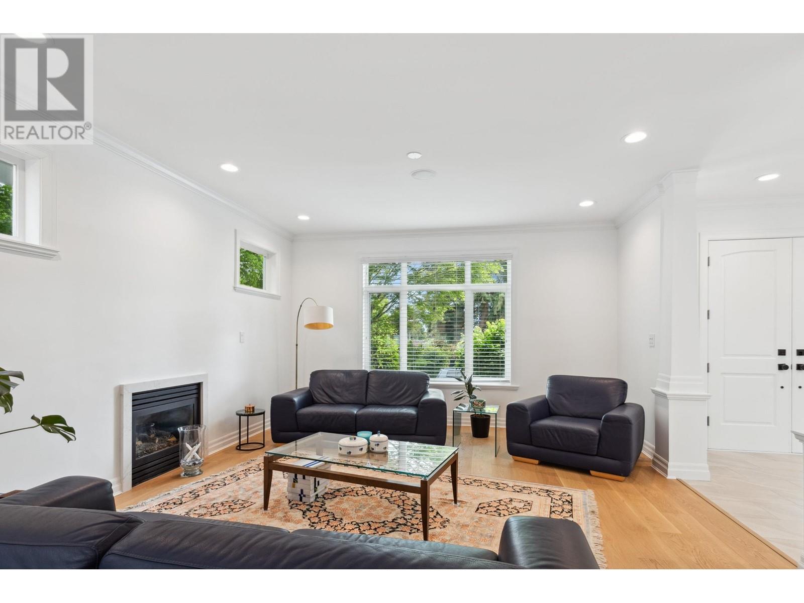 2459 Mathers Avenue, West Vancouver, British Columbia  V7V 2H9 - Photo 7 - R2984839