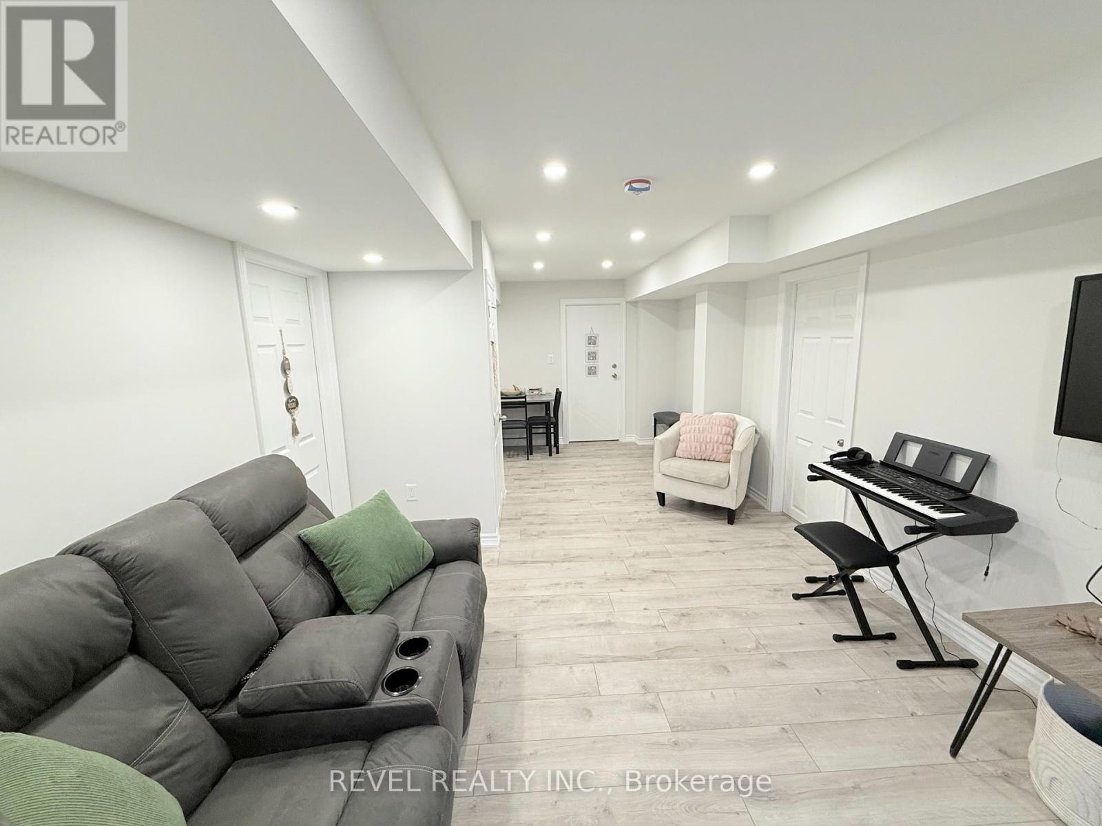 Property at 1246 HARLSTONE CRESCENT image 1