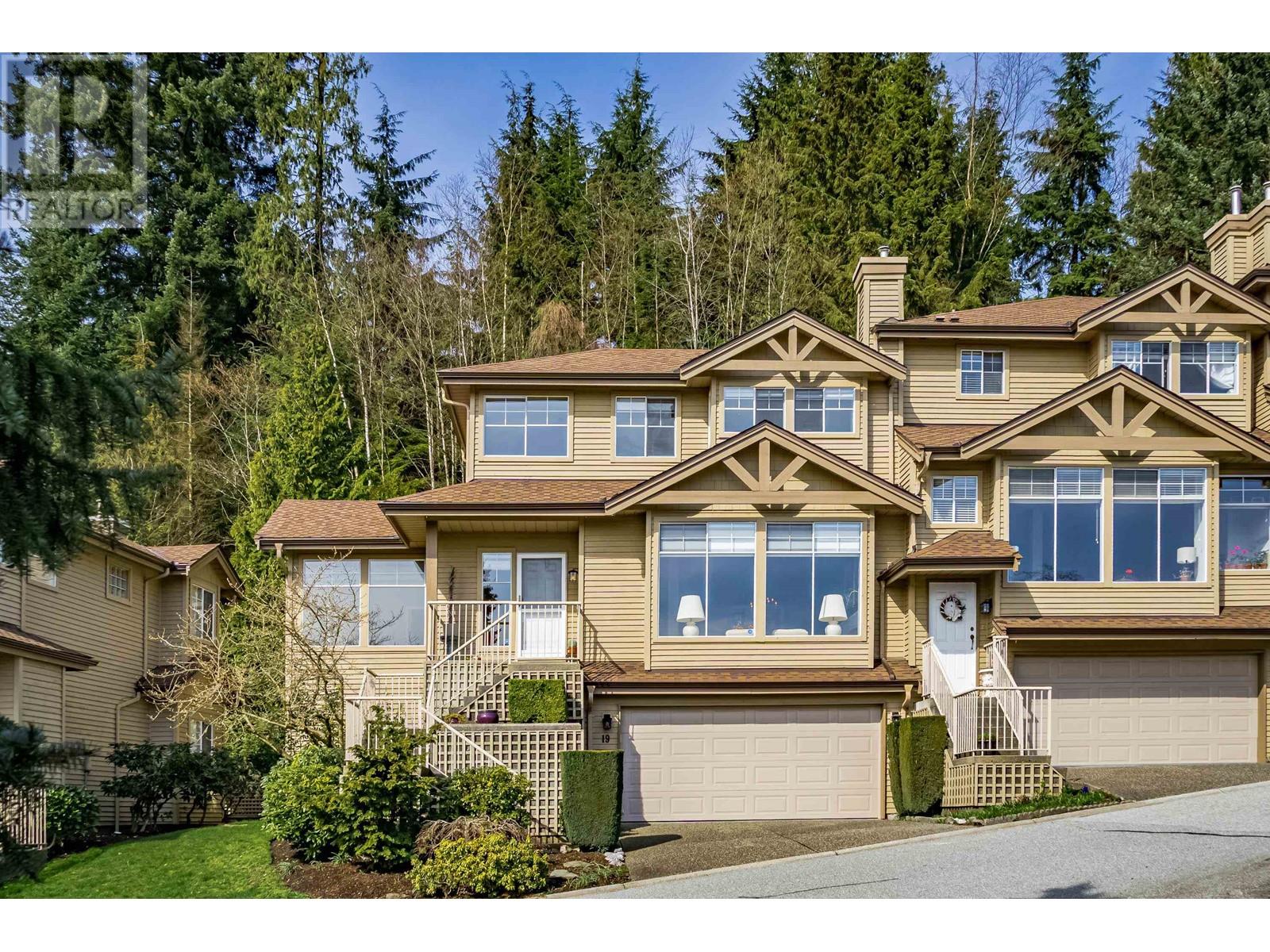 19 2979 Panorama Drive, Coquitlam, British Columbia  V3E 2W8 - Photo 4 - R2984832