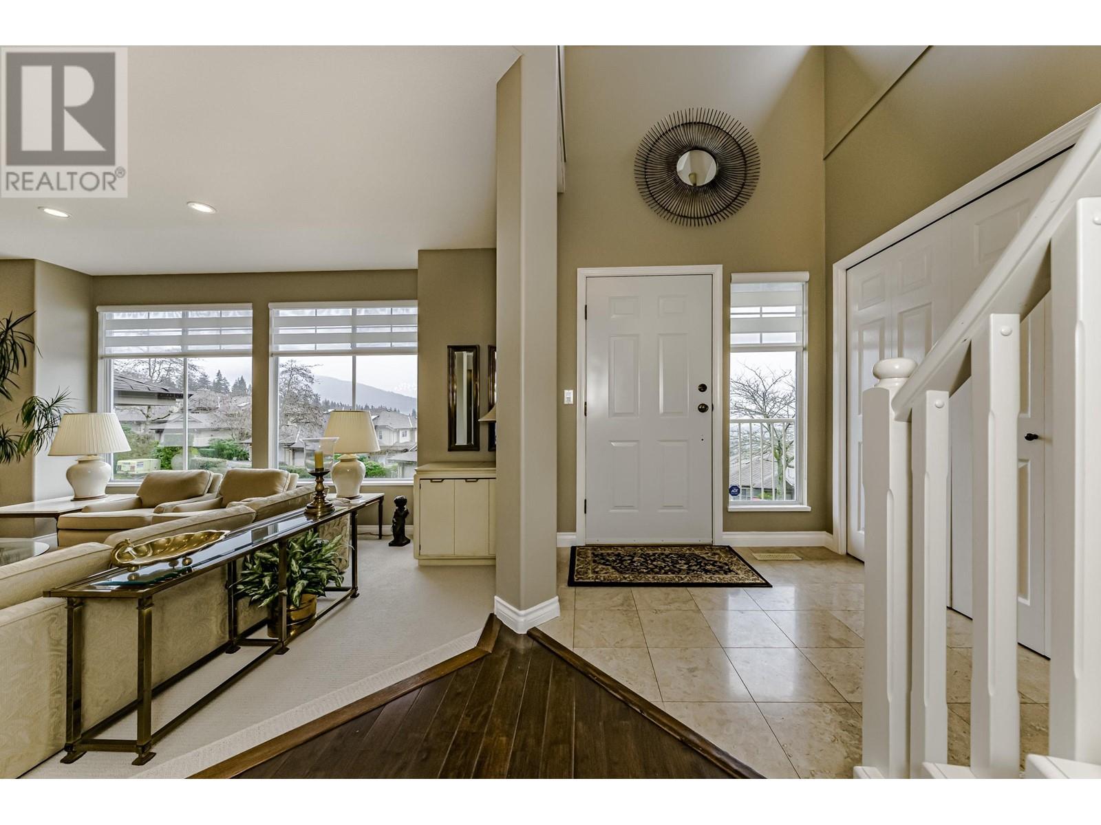 19 2979 Panorama Drive, Coquitlam, British Columbia  V3E 2W8 - Photo 6 - R2984832
