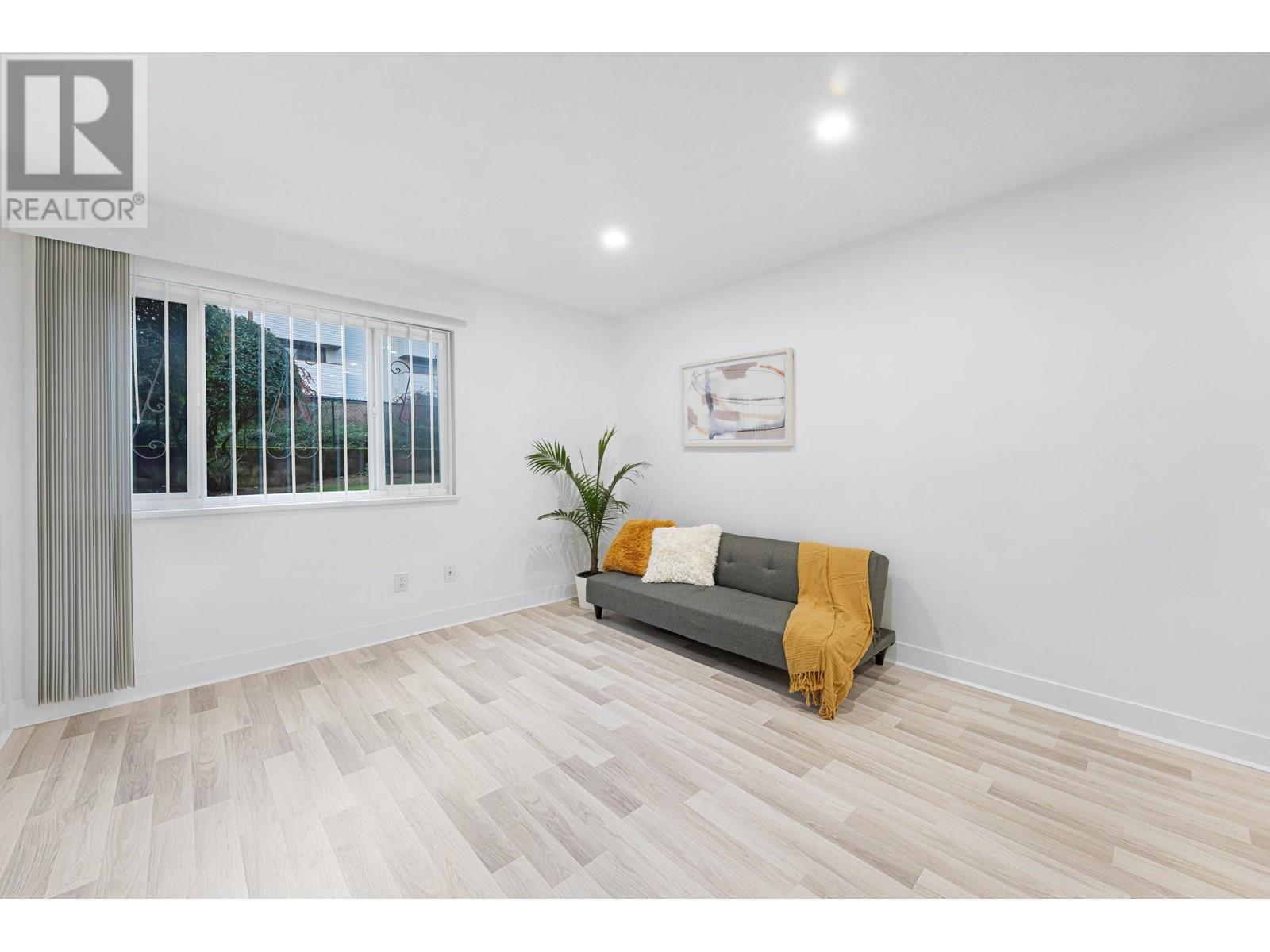 113 1209 Howie Avenue, Coquitlam, British Columbia  V3J 1T9 - Photo 4 - R2975054