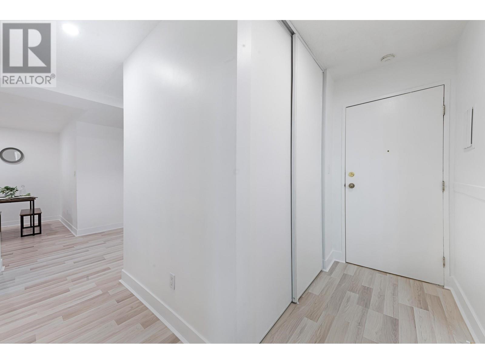 113 1209 Howie Avenue, Coquitlam, British Columbia  V3J 1T9 - Photo 11 - R2975054