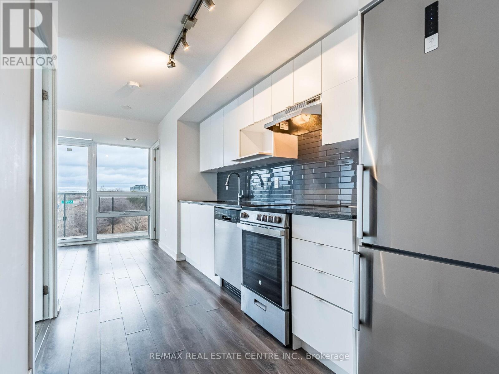 605 - 120 Varna Drive, Toronto, Ontario  M6A 0B3 - Photo 15 - C12055345
