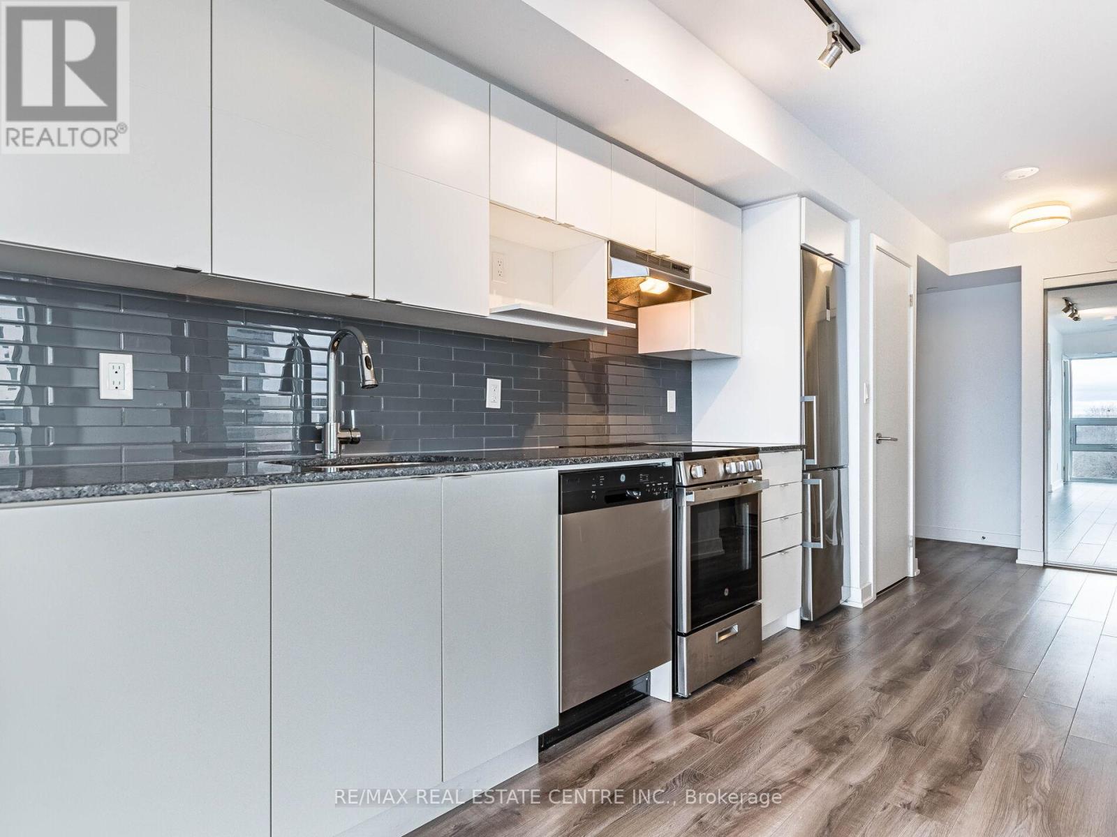 605 - 120 Varna Drive, Toronto, Ontario  M6A 0B3 - Photo 17 - C12055345