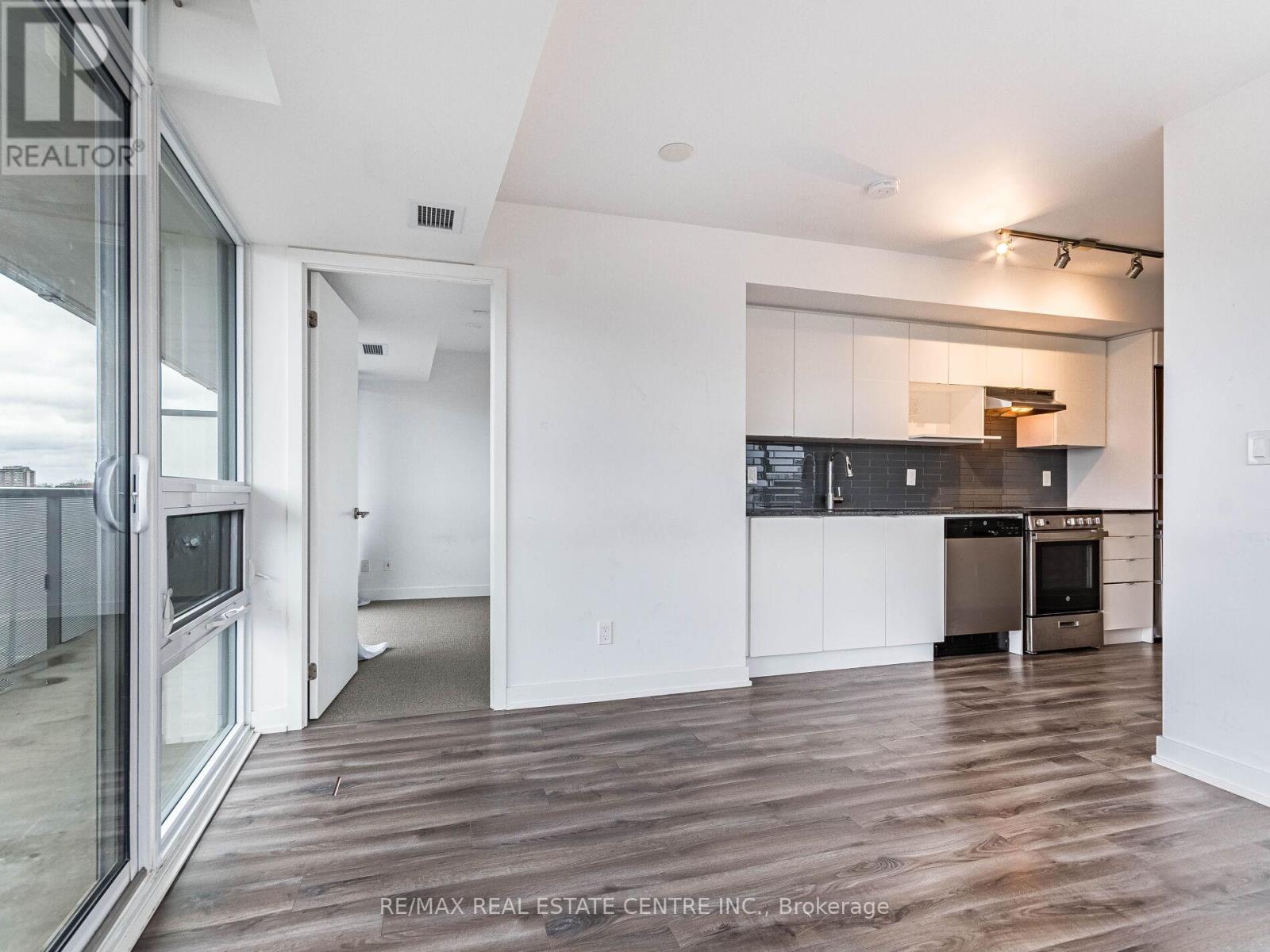 605 - 120 Varna Drive, Toronto, Ontario  M6A 0B3 - Photo 20 - C12055345