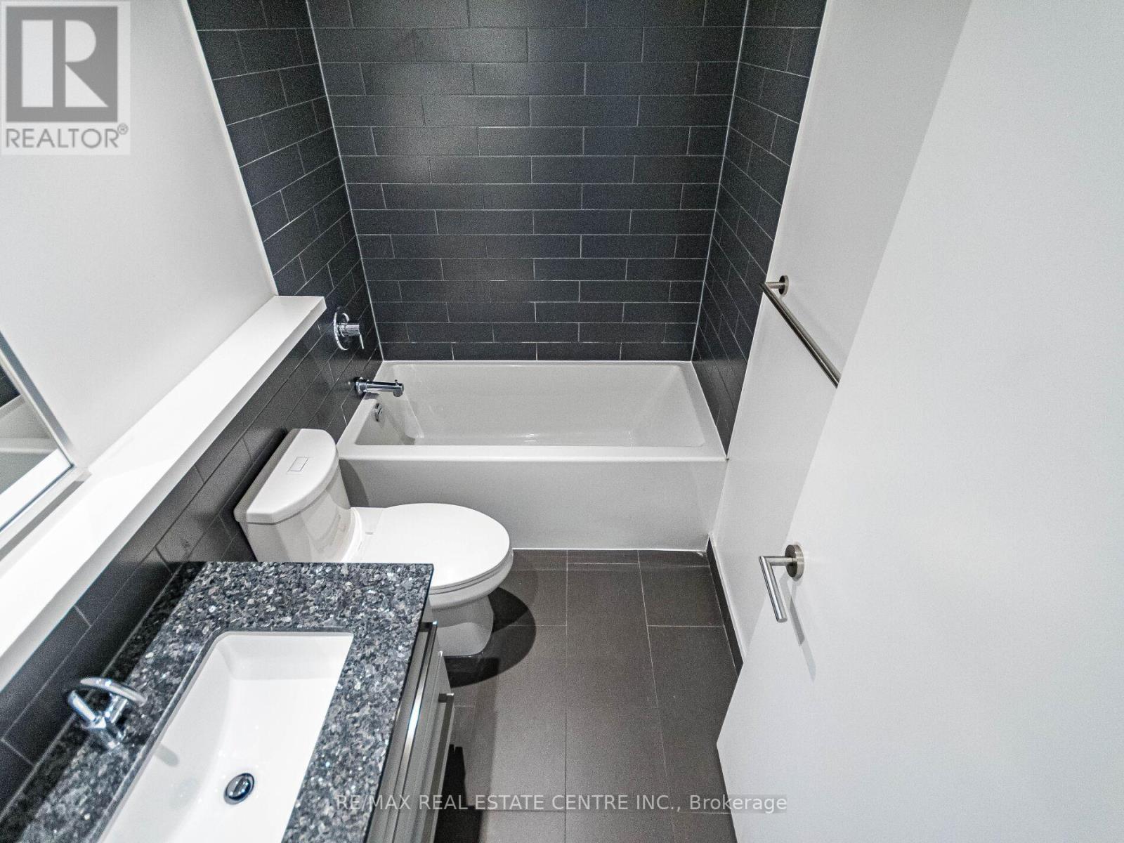 605 - 120 Varna Drive, Toronto, Ontario  M6A 0B3 - Photo 27 - C12055345