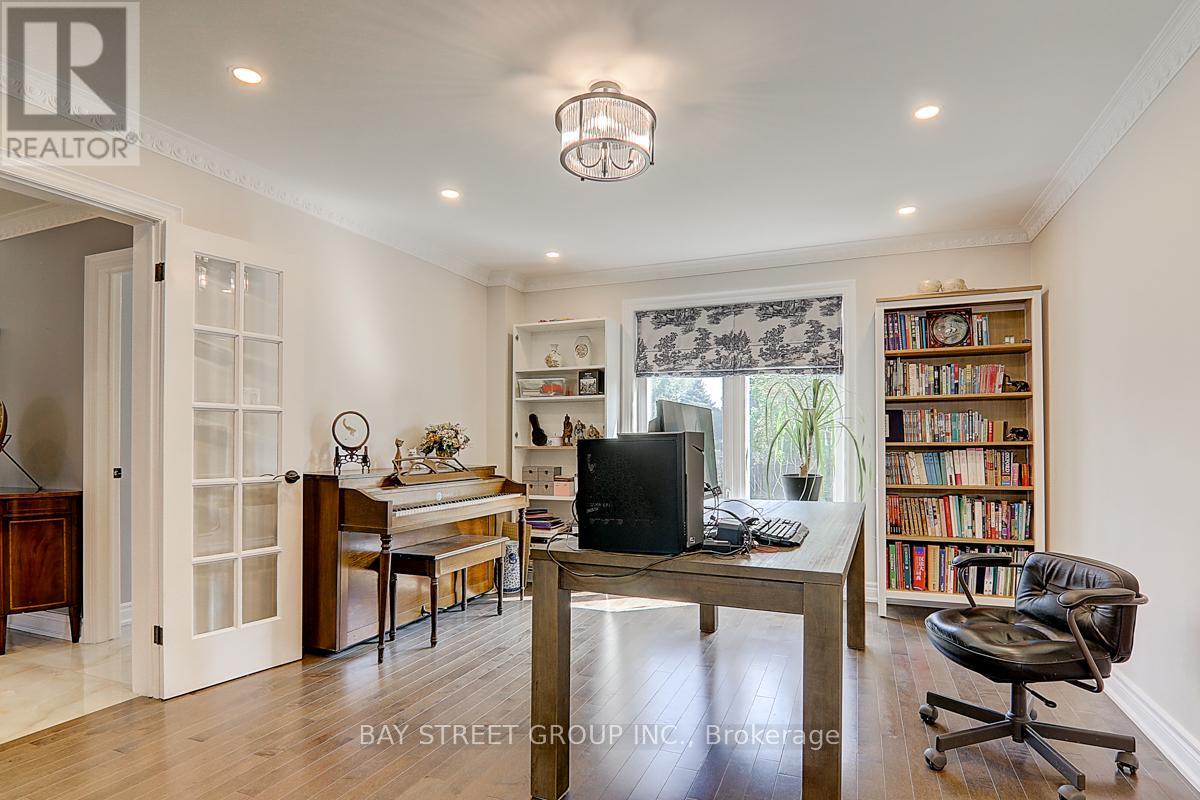 39 Calderbridge Crescent, Markham, Ontario  L3R 9M5 - Photo 10 - N12055318