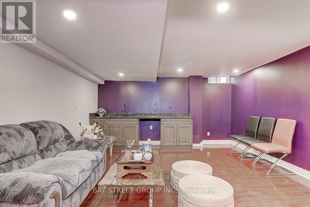 39 Calderbridge Crescent, Markham, Ontario  L3R 9M5 - Photo 35 - N12055318