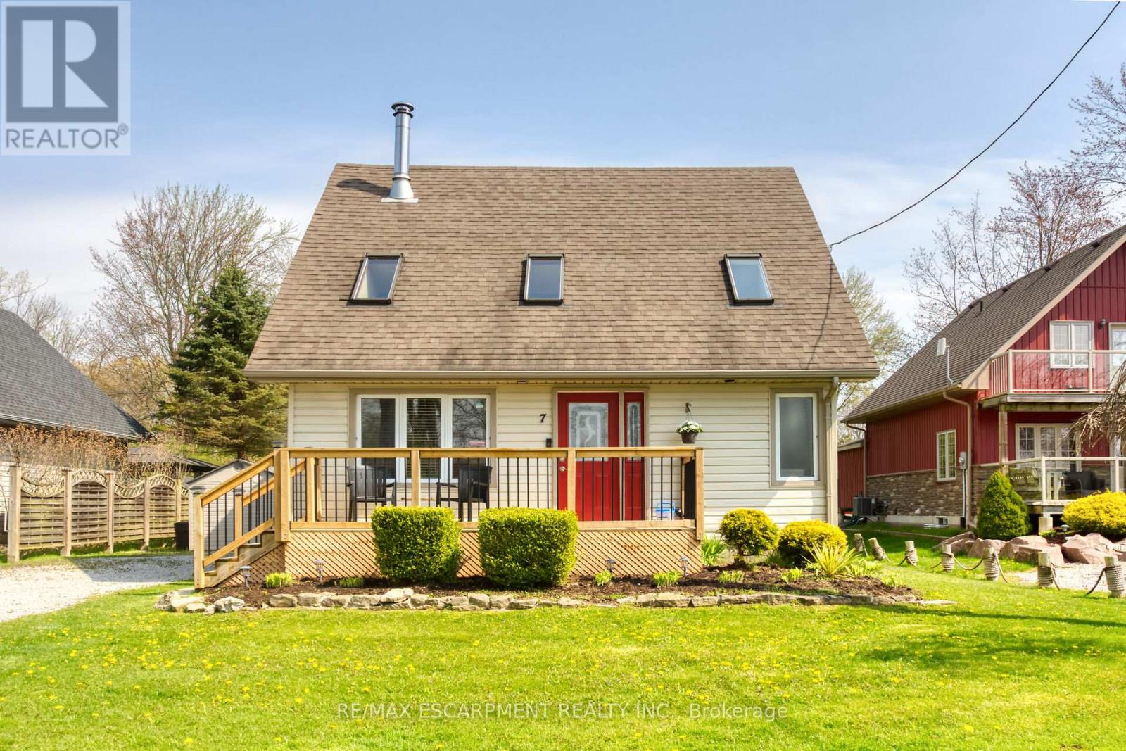 7 LANDON STREET, Norfolk, Ontario