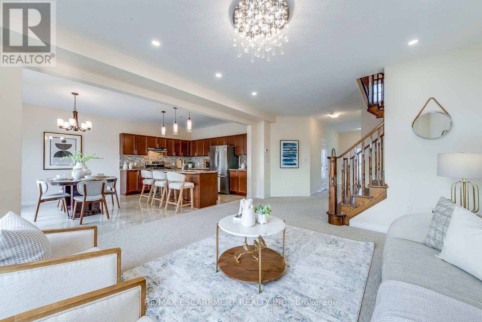 428 Dalgleish Trail, Hamilton, Ontario  L0R 1P0 - Photo 11 - X12055323