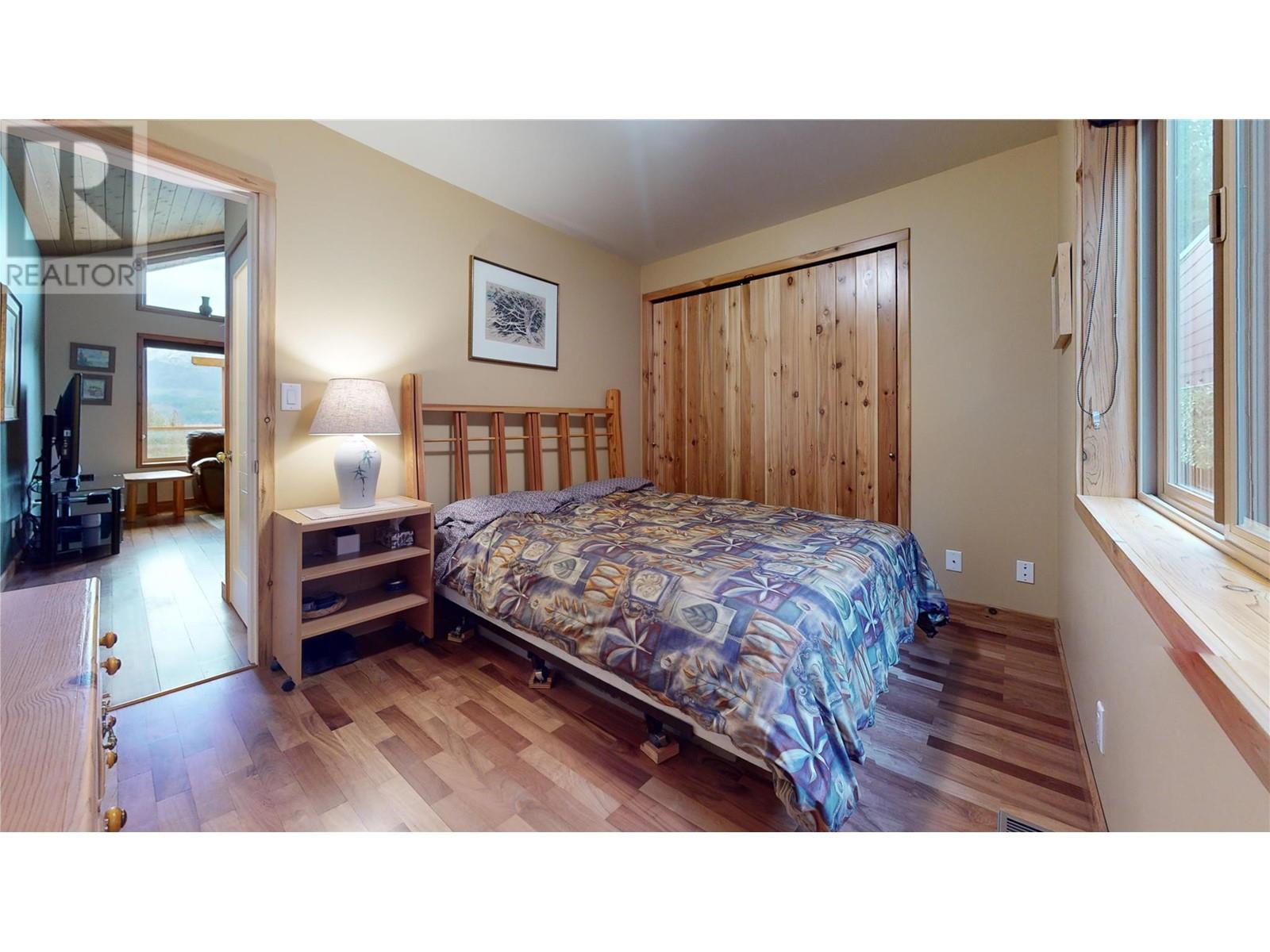Property at 3286 Hurstfield Road image 1