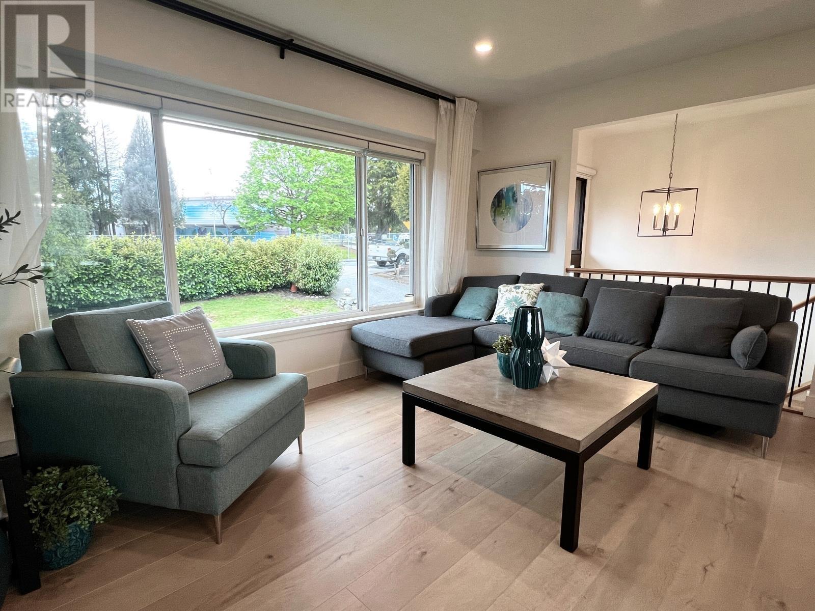 1070 Stratford Avenue, Burnaby, British Columbia  V5B 3X8 - Photo 6 - R2983812