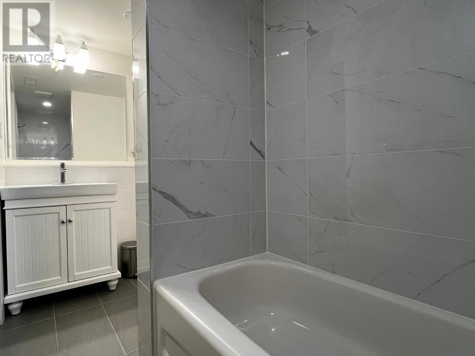 1070 Stratford Avenue, Burnaby, British Columbia  V5B 3X8 - Photo 21 - R2983812