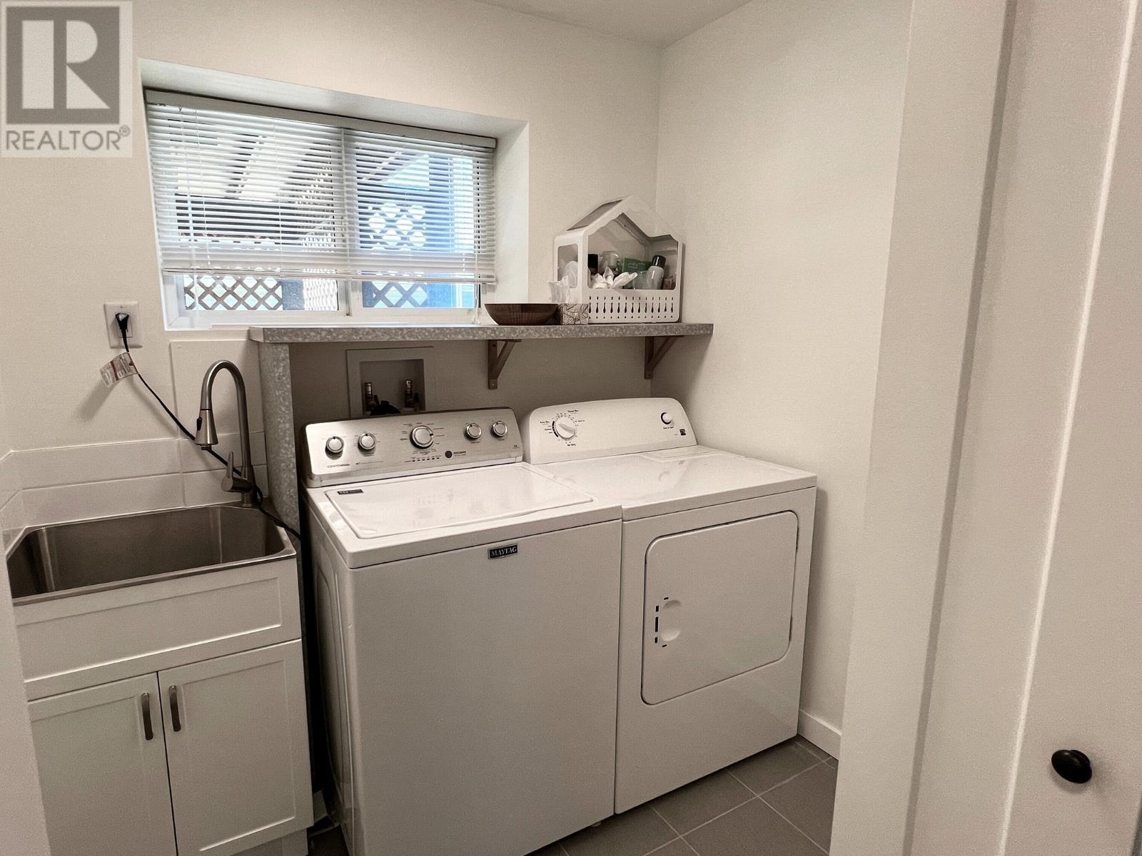 1070 Stratford Avenue, Burnaby, British Columbia  V5B 3X8 - Photo 22 - R2983812