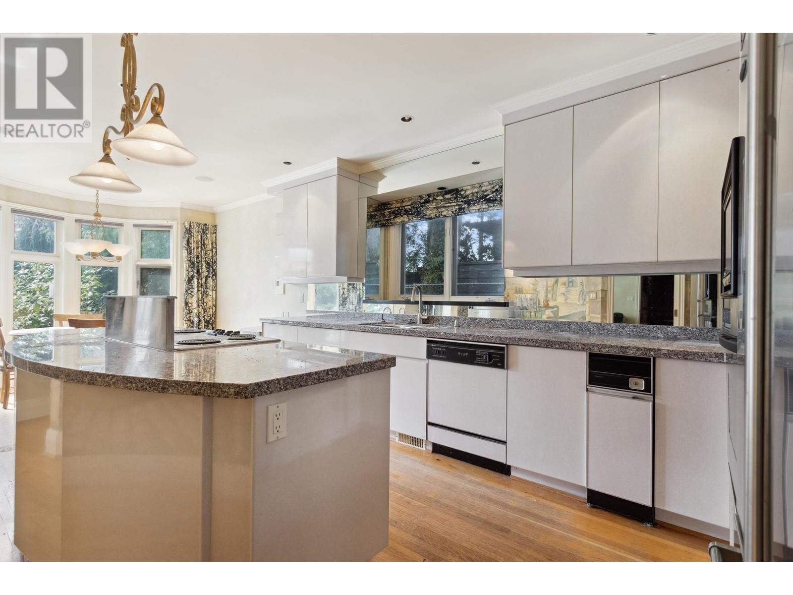 2180 Sw Marine Drive, Vancouver, British Columbia  V6P 6B5 - Photo 10 - R2984704
