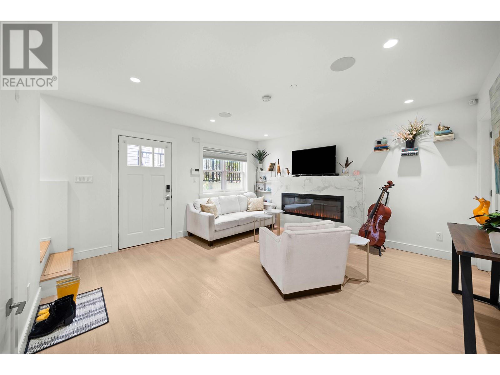 Property at 1020 ODLUM DRIVE image 5