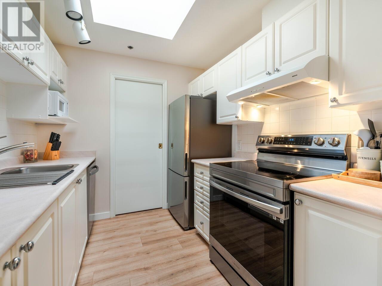 P8 4113 Fraser Street, Vancouver, British Columbia  V5V 4E9 - Photo 7 - R2984894