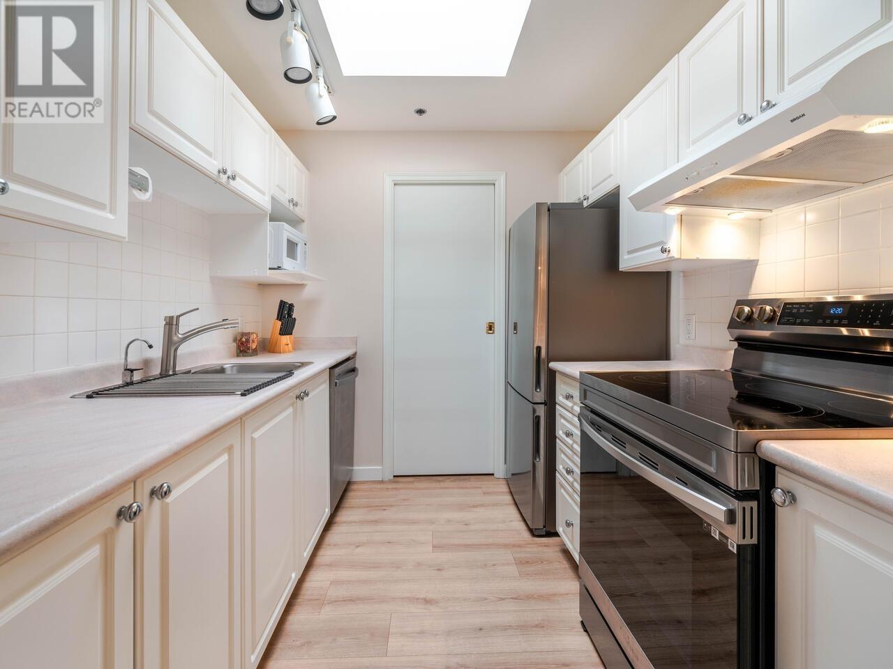 P8 4113 Fraser Street, Vancouver, British Columbia  V5V 4E9 - Photo 8 - R2984894